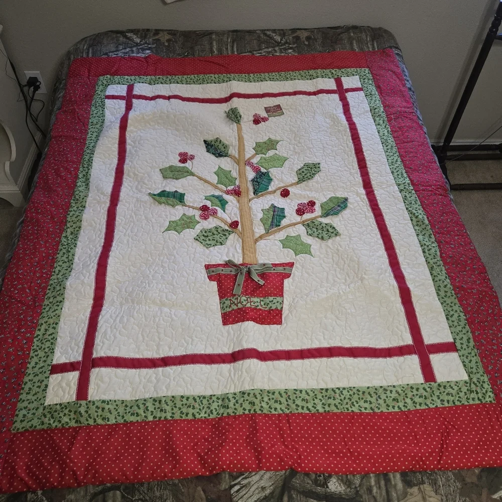 Cracker Barrel Holiday Blanket Throw Lap Quilt NOEL Christmas Tree NEW